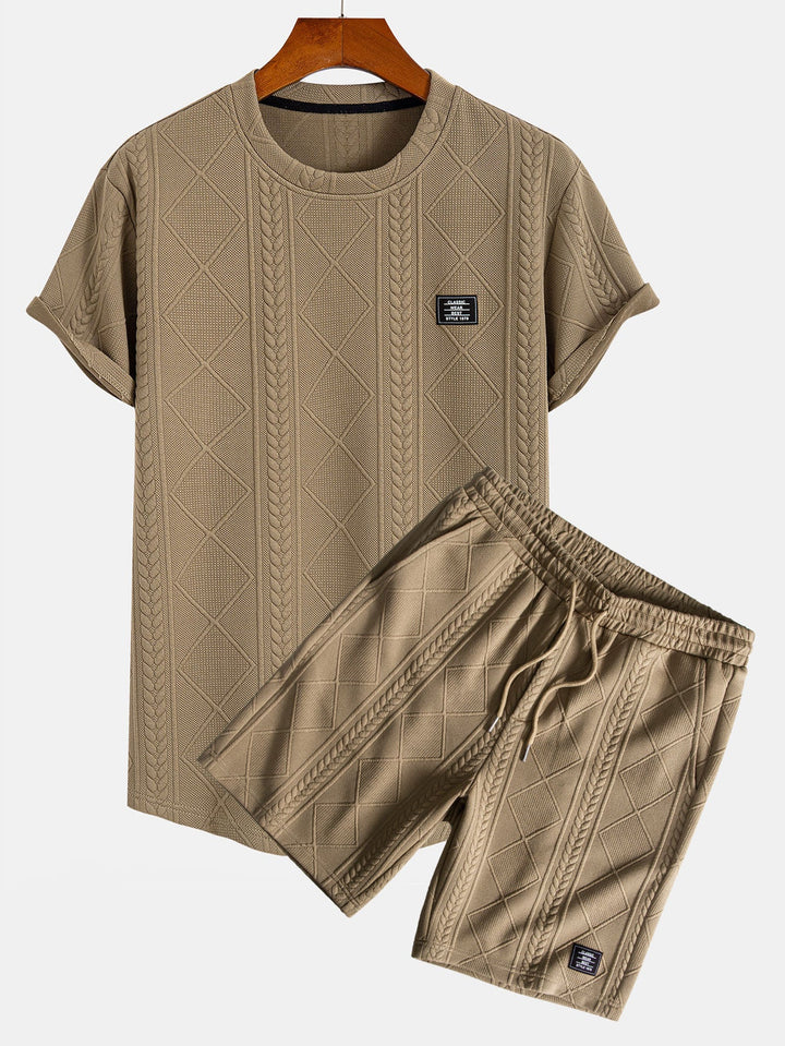Kurzärmeliges geometrisches Jacquard-T-Shirt mit abgerundetem Saum & Shorts