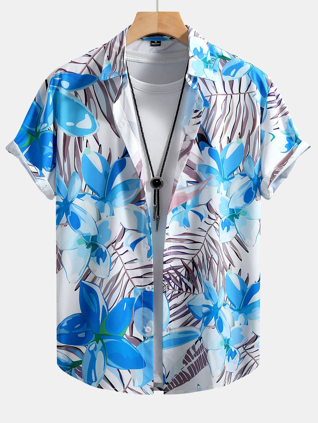 Hemd mit Blumenpflanzenmuster und Knopfleiste sowie Shorts zum Schwimmen