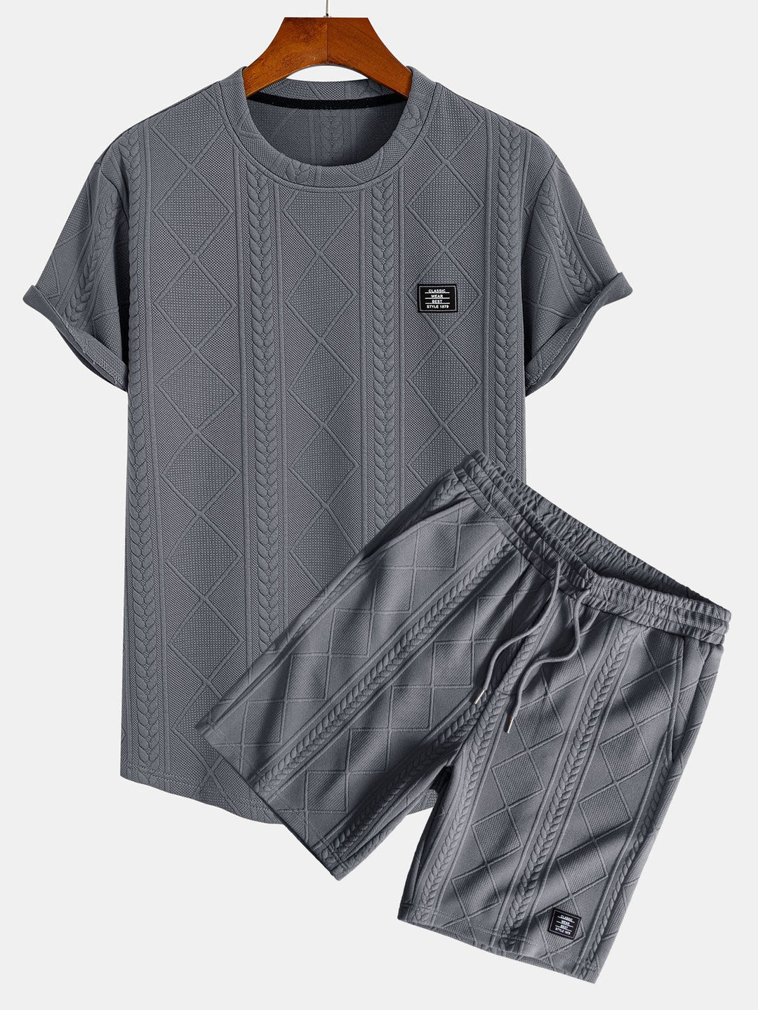 Kurzärmeliges geometrisches Jacquard-T-Shirt mit abgerundetem Saum & Shorts