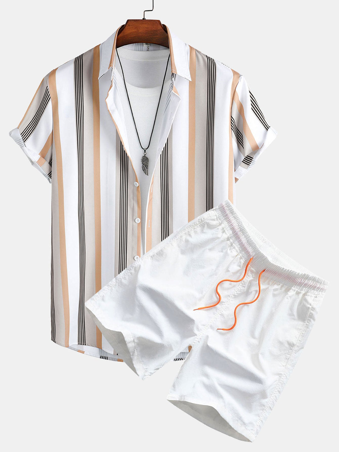 Gestreiftes Hemd mit Knopfleiste & Bade-Shorts