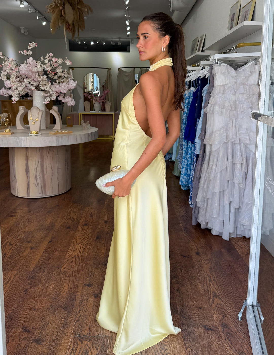 Sommerfeld | Elegantes Satin-Maxikleid mit Halter-Ausschnitt