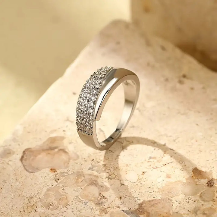 Sommerfeld | Eleganter Goldring mit funkelnden Steinen (1 kaufen, 1 gratis dazu)