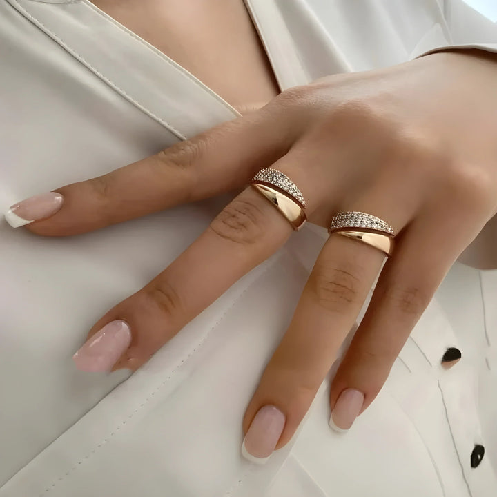 Sommerfeld | Eleganter Goldring mit funkelnden Steinen (1 kaufen, 1 gratis dazu)