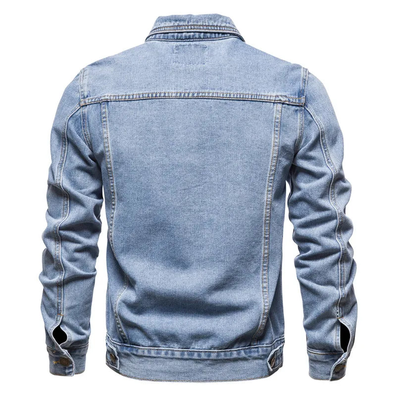 Klassische Jeansjacke