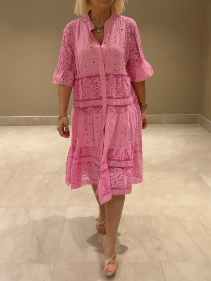 Emberly™ – Locker sitzendes Kleid mit Stickerei und Knopfleiste